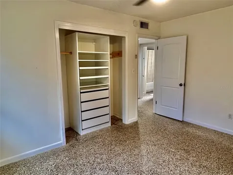 2011 E Clinton Street Tampa FL 33610