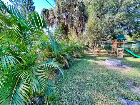 2011 E Clinton Street Tampa FL 33610