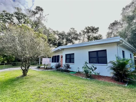 2011 E Clinton Street Tampa FL 33610