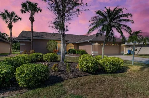 5726 Carriage Drive Sarasota FL 34243