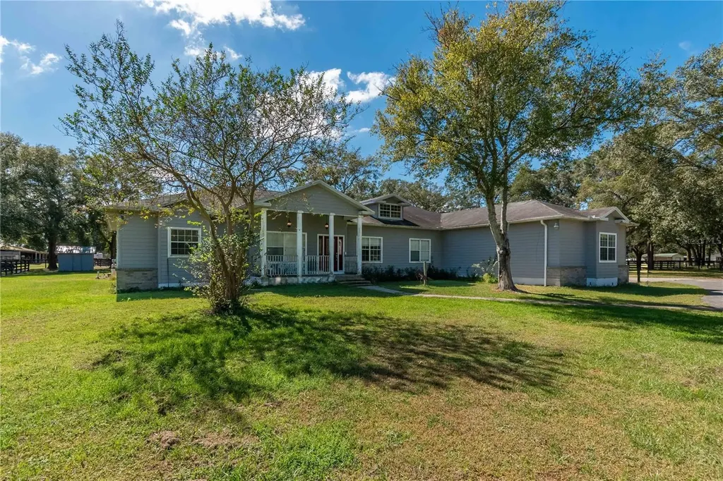 4251 SE 219th Avenue Morriston FL 32668