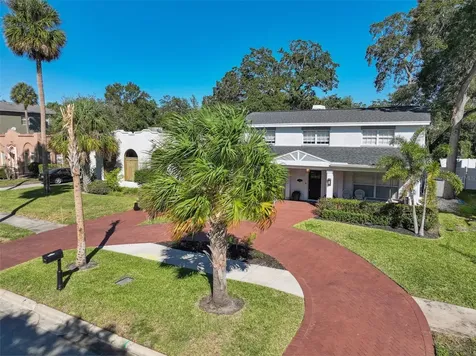 4605 W Lamb Avenue Tampa FL 33629