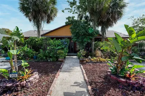 5454 Decatur Street Orlando FL 32807