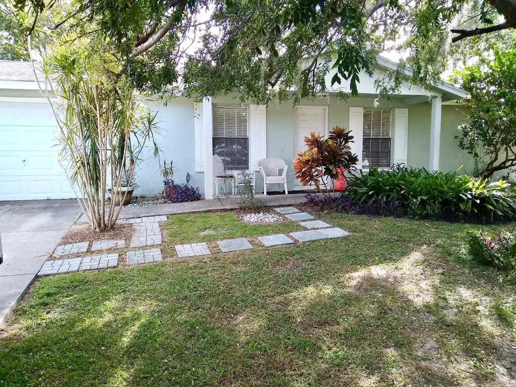 920 Kirkcaldy Way Valrico FL 33594