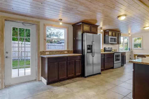 130 Sunrise Boulevard Debary FL 32713