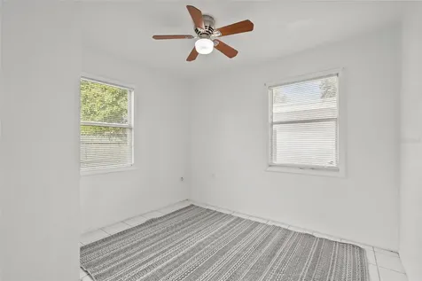 2827 36th Avenue N St Petersburg FL 33713