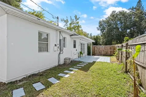 2827 36th Avenue N St Petersburg FL 33713