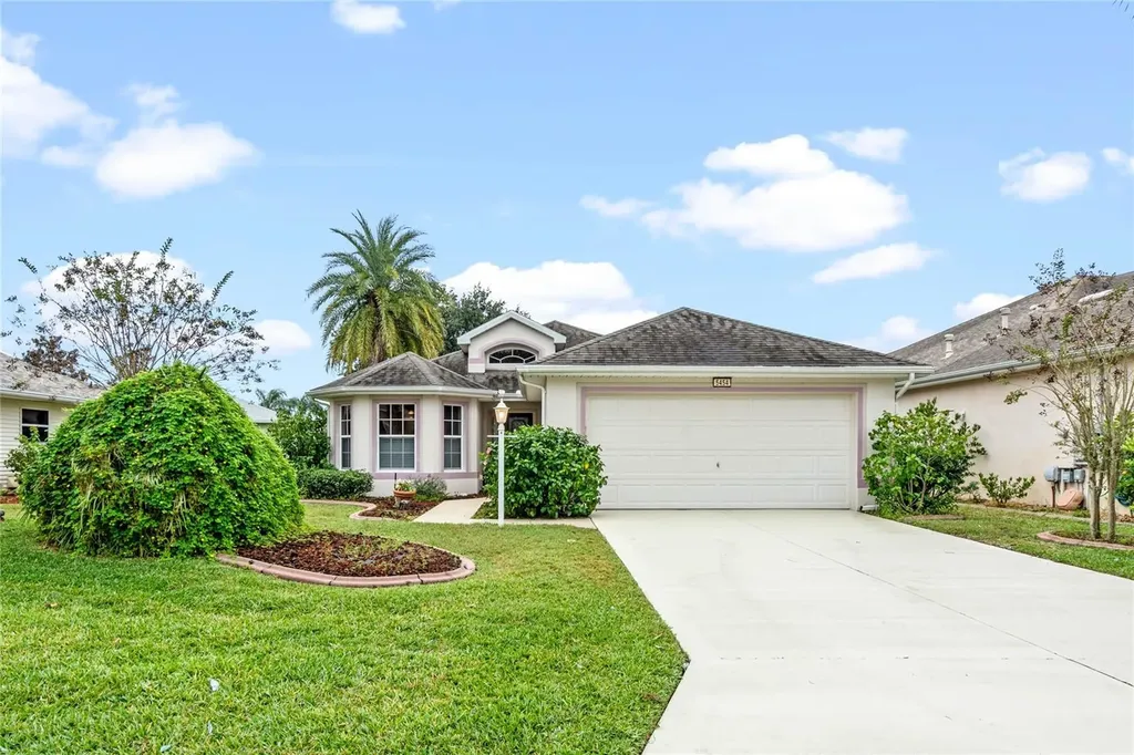 5454 Sir Churchill Drive Leesburg FL 34748