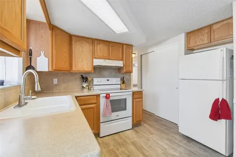 9035 Hunt Club Lane Port Richey FL 34668