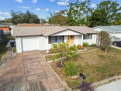 9035 Hunt Club Lane Port Richey FL 34668