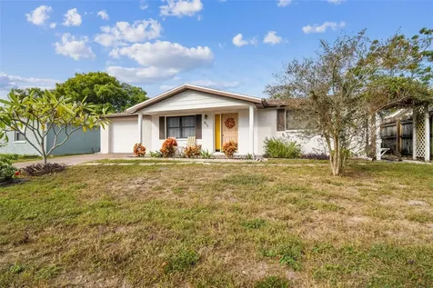 9035 Hunt Club Lane Port Richey FL 34668