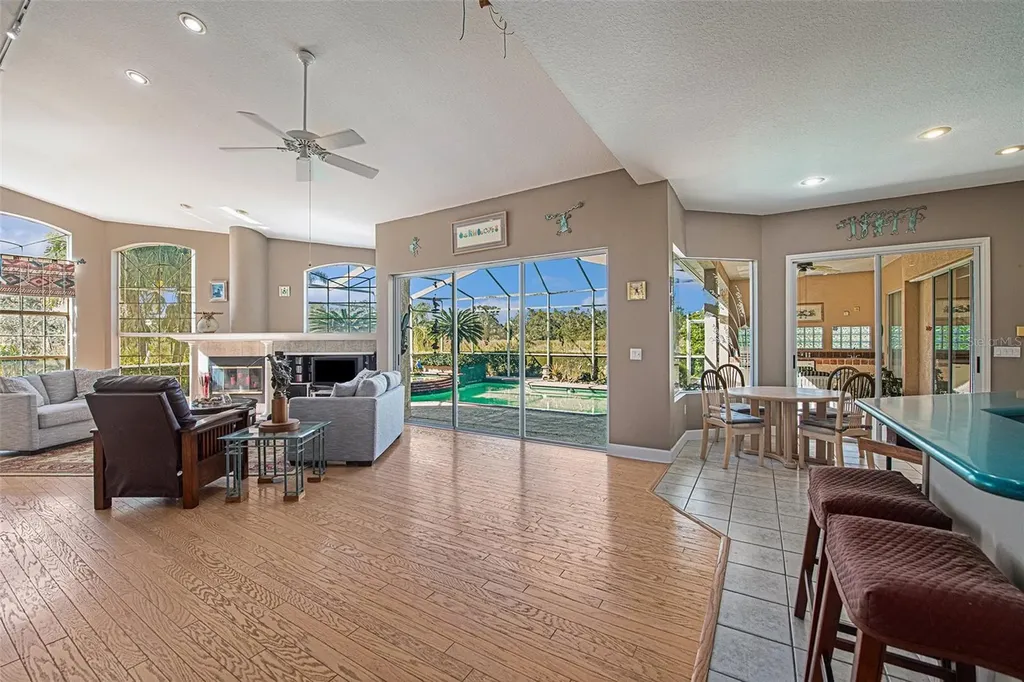 331 Lewis Road Lithia FL 33547