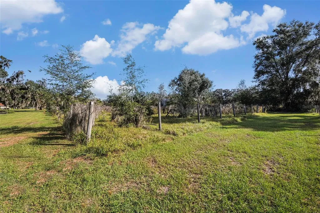 331 Lewis Road Lithia FL 33547