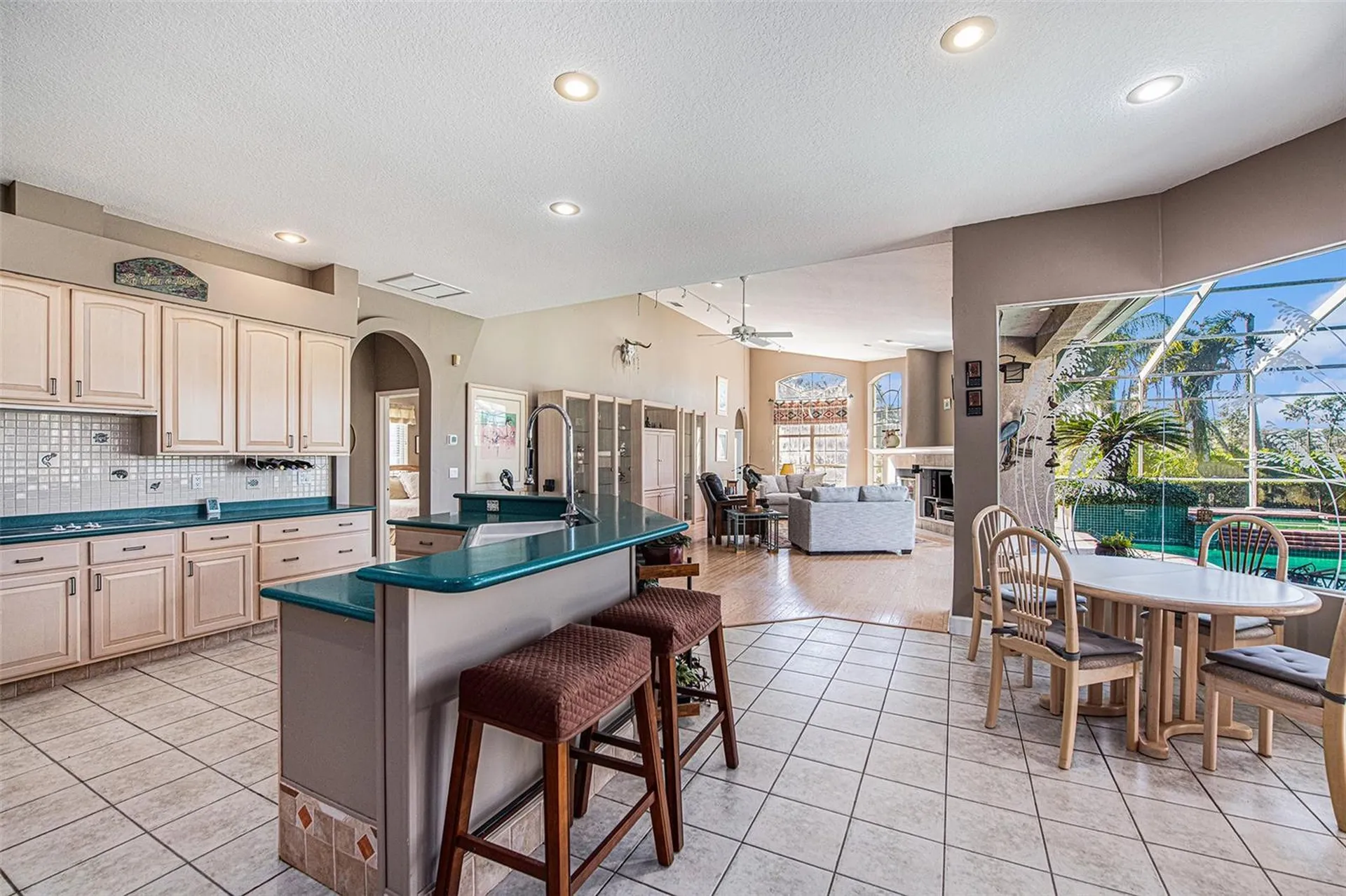 331 Lewis Road Lithia FL 33547