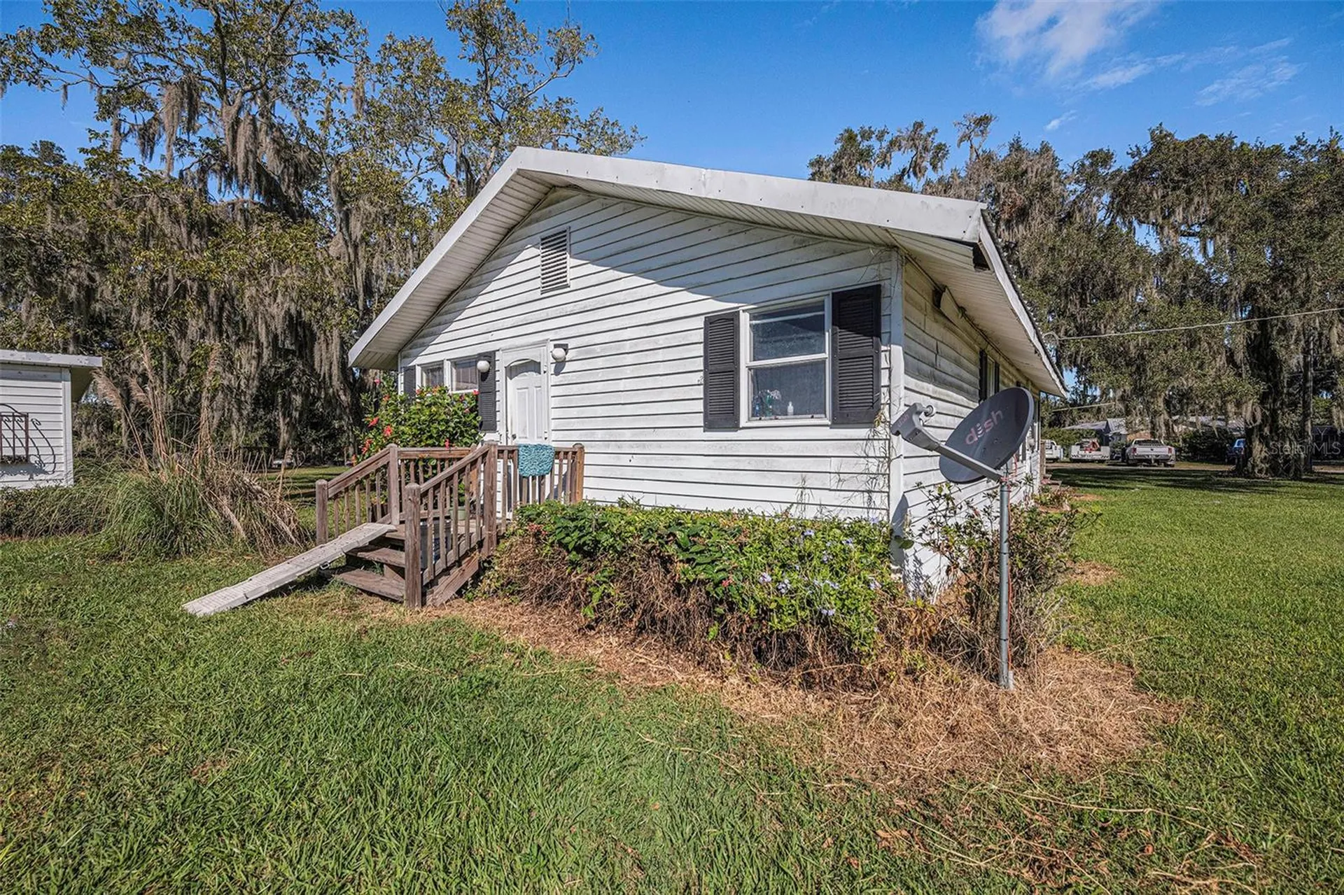 331 Lewis Road Lithia FL 33547