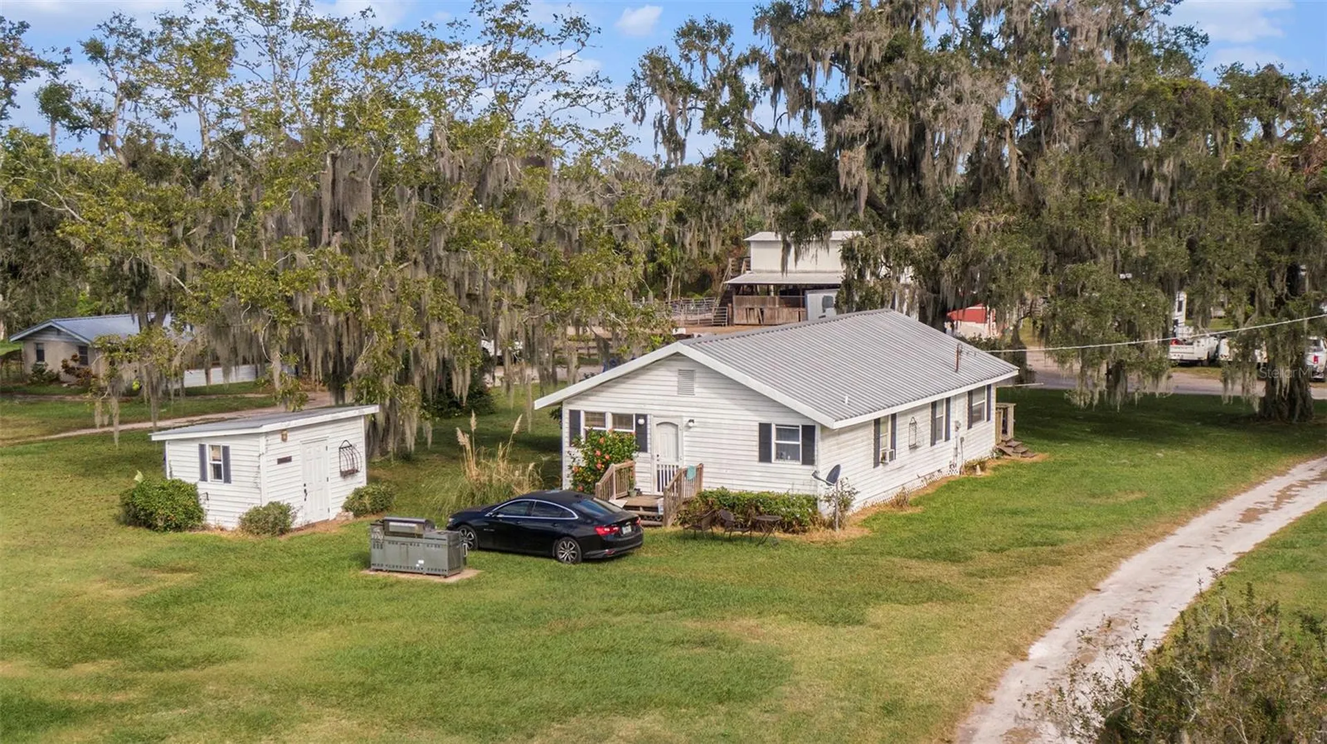 331 Lewis Road Lithia FL 33547