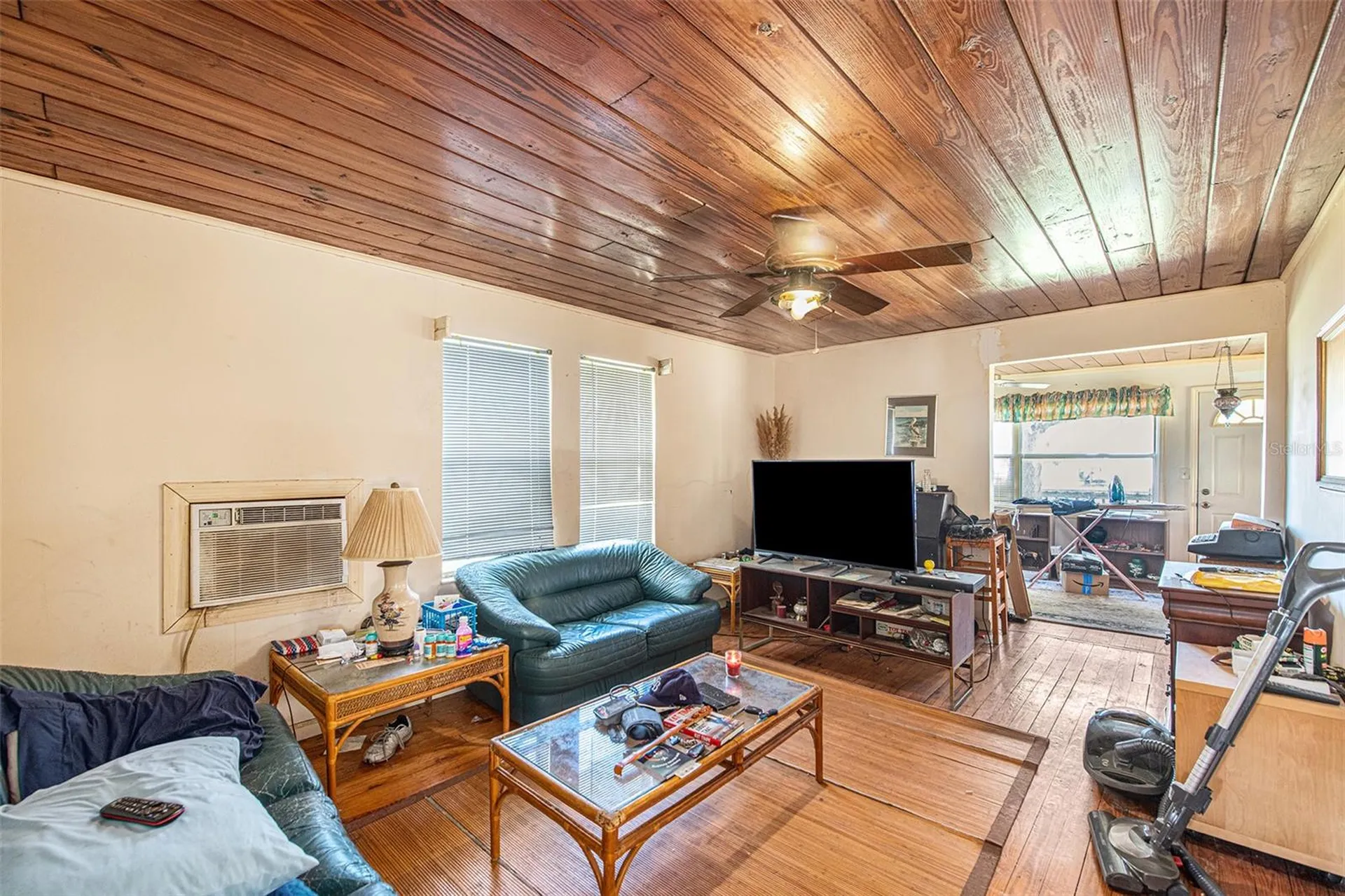 331 Lewis Road Lithia FL 33547