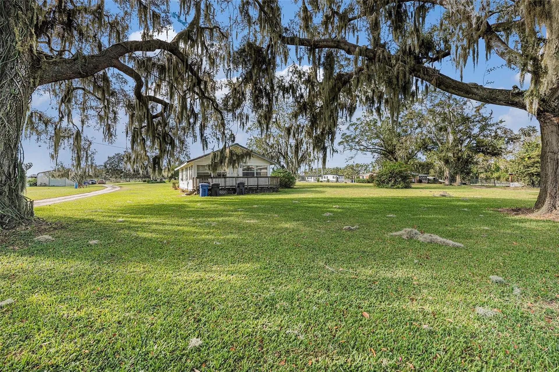 331 Lewis Road Lithia FL 33547