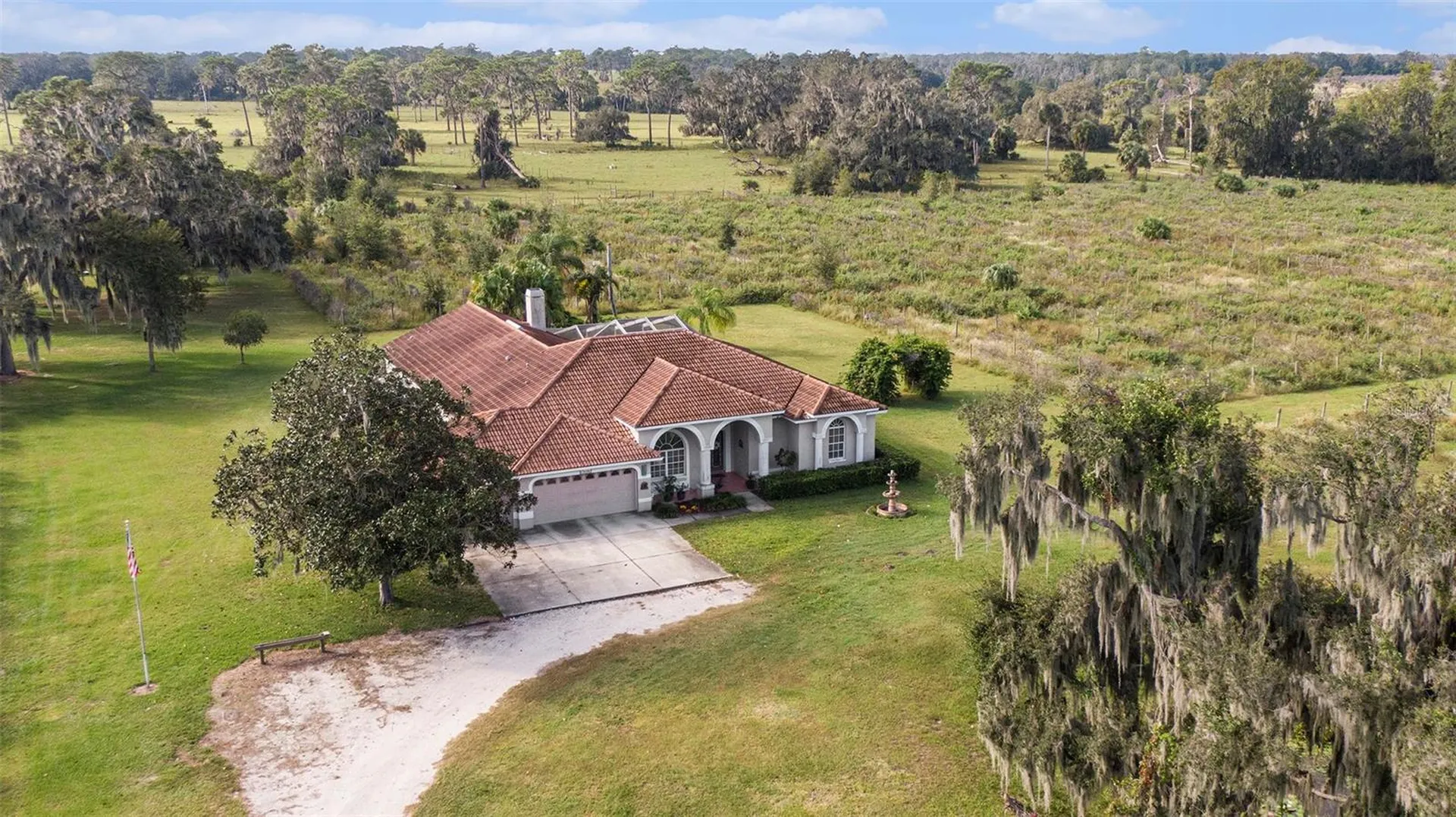 331 Lewis Road Lithia FL 33547
