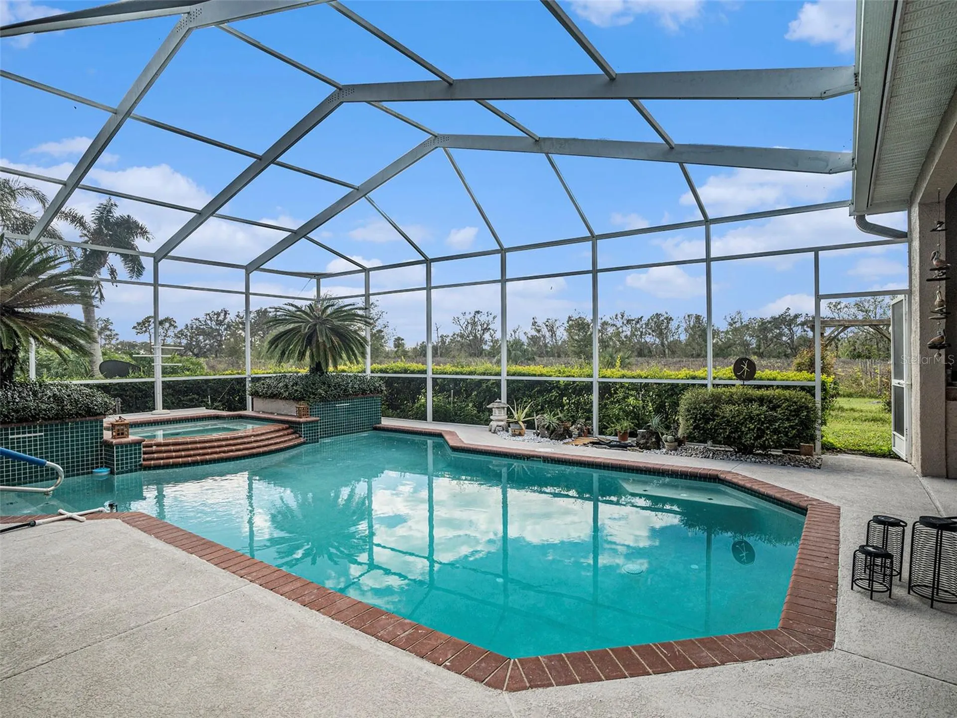 331 Lewis Road Lithia FL 33547
