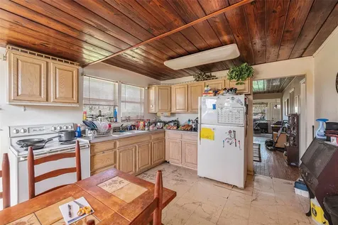 331 Lewis Road Lithia FL 33547