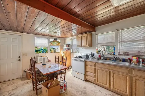 331 Lewis Road Lithia FL 33547