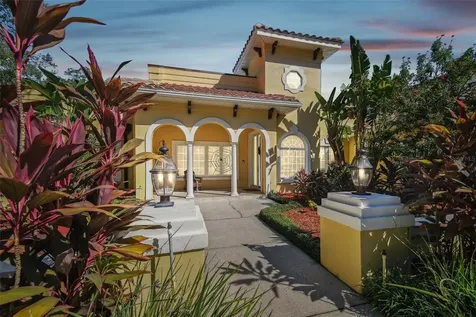 3215 W Fair Oaks Avenue Tampa FL 33611