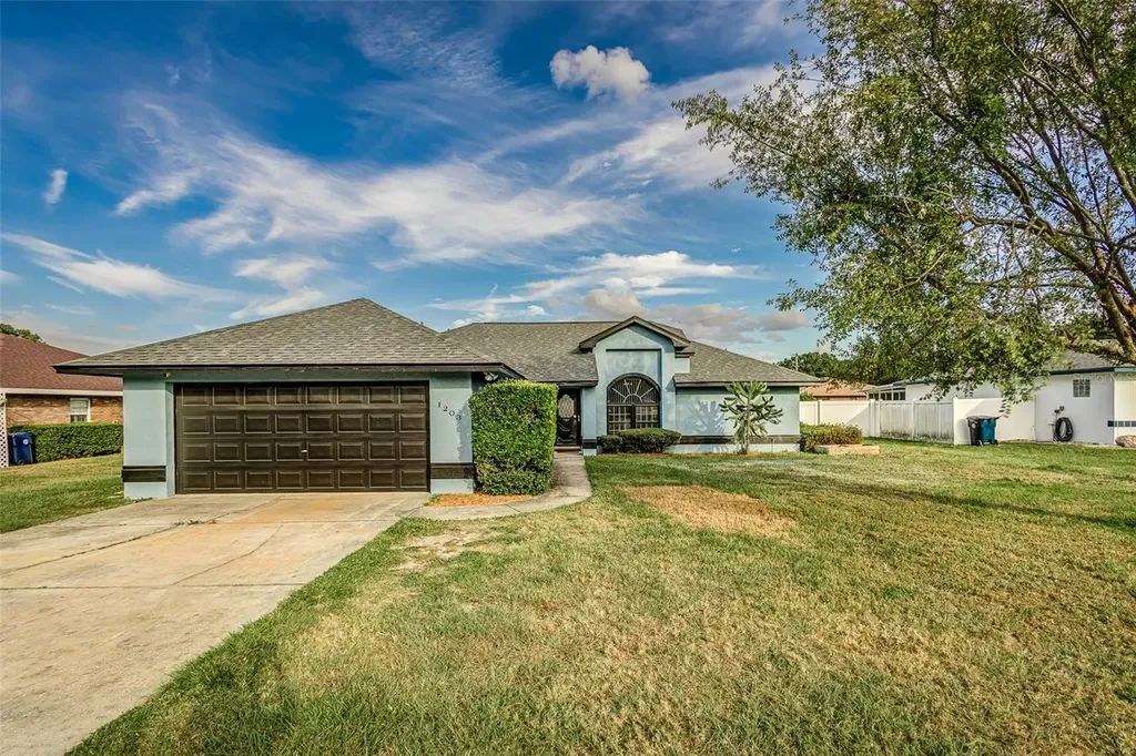 1203 Valencia Lane Auburndale FL 33823