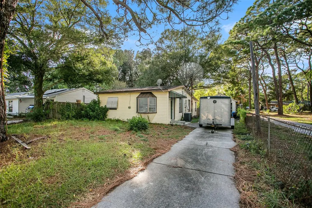 5872 62nd Street N St Petersburg FL 33709