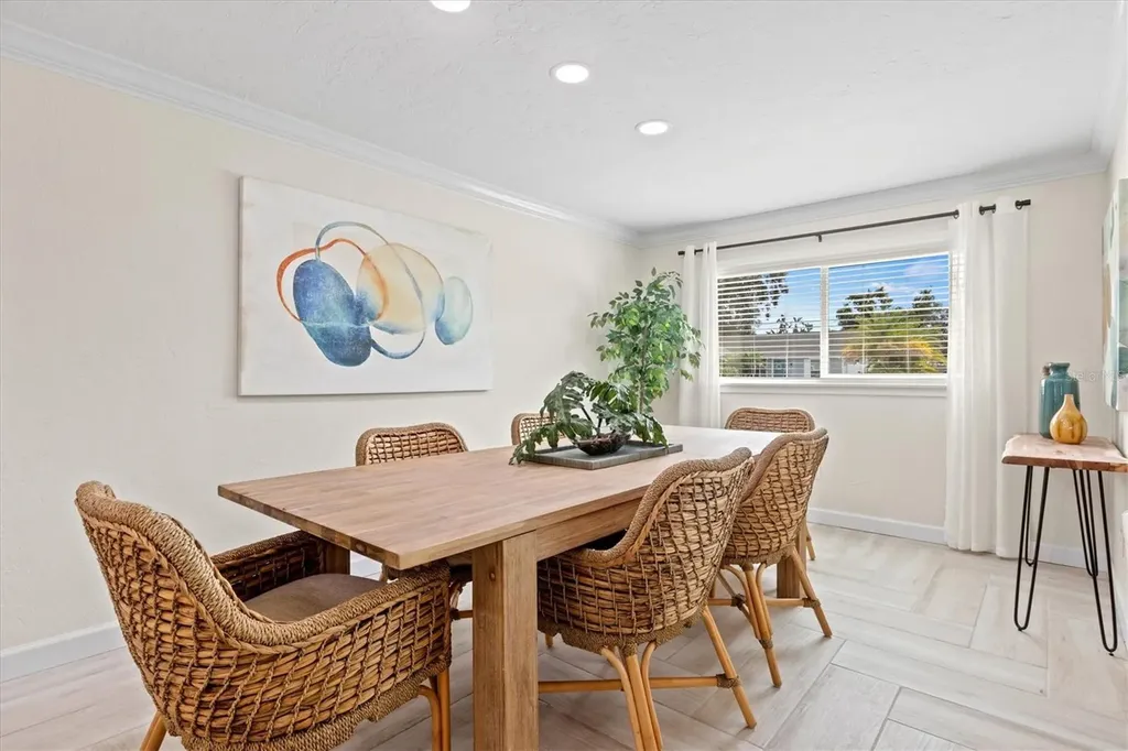 2641 Martin Street Sarasota FL 34237