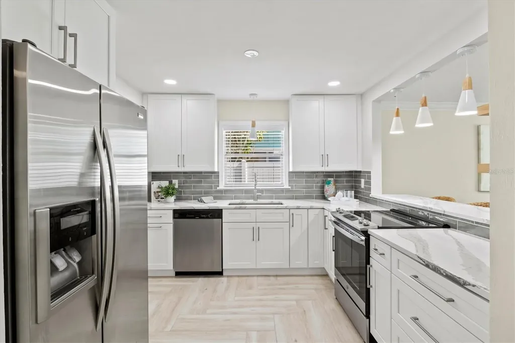 2641 Martin Street Sarasota FL 34237