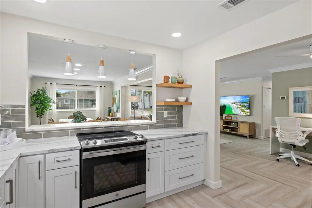 2641 Martin Street Sarasota FL 34237