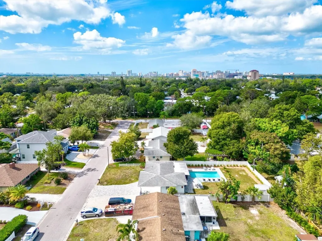 2641 Martin Street Sarasota FL 34237