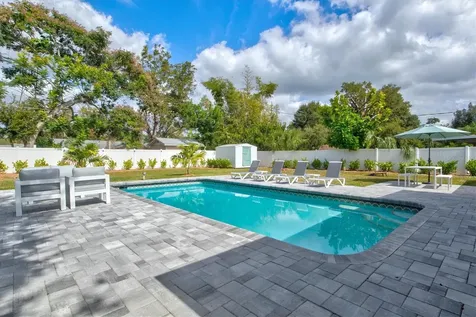 2641 Martin Street Sarasota FL 34237