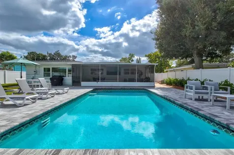 2641 Martin Street Sarasota FL 34237