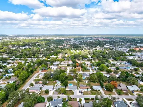 2641 Martin Street Sarasota FL 34237