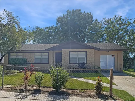 14 E Cleveland Street Apopka FL 32703