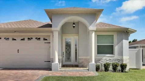 6915 Blossom Avenue Tampa FL 33614