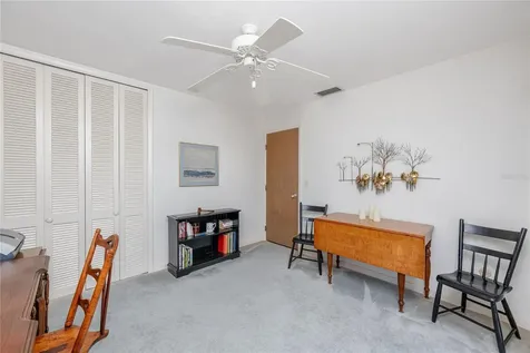 2732 69th Avenue S St Petersburg FL 33712