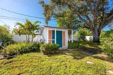 2732 69th Avenue S St Petersburg FL 33712
