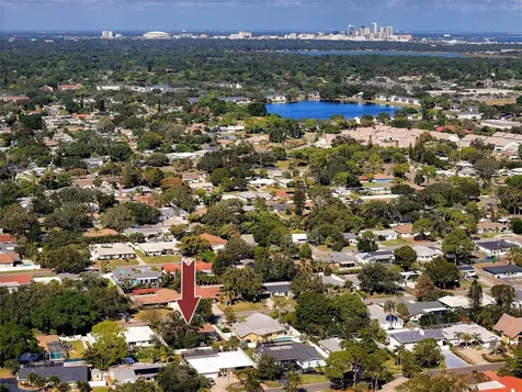 2732 69th Avenue S St Petersburg FL 33712