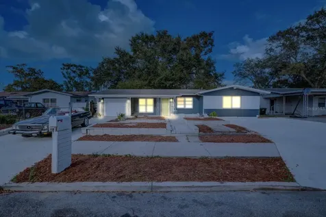 1701 Daly Street Orlando FL 32808