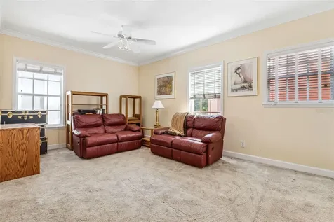 3231 W Lawn Avenue Tampa FL 33611