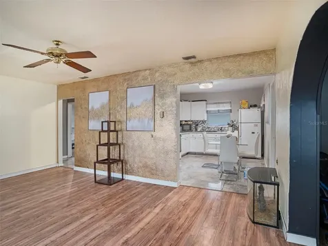 1515 E Hanna Avenue Tampa FL 33610