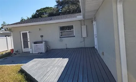 6343 17th Place N St Petersburg FL 33710