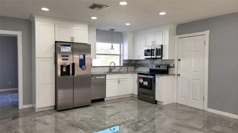 6343 17th Place N St Petersburg FL 33710