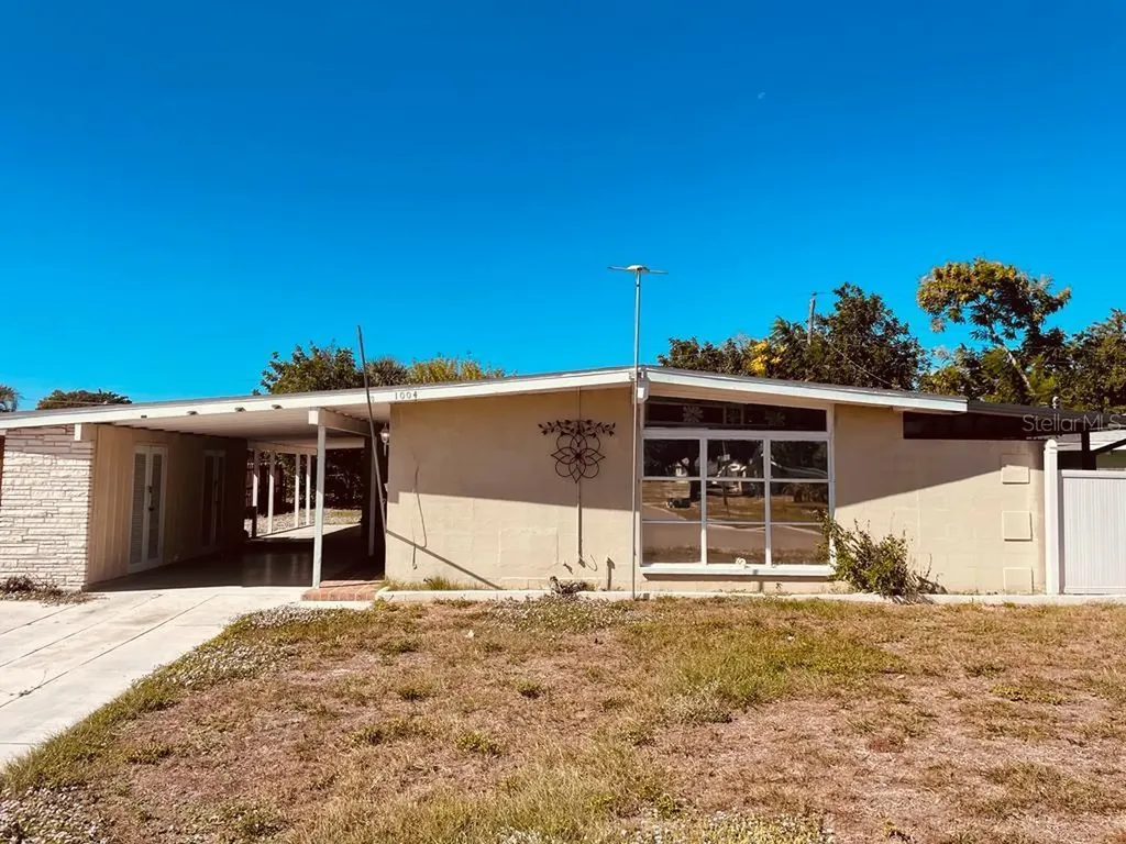 1004 Dartmouth Drive Bradenton FL 34207