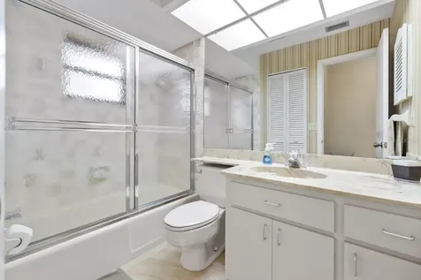 4694 Northwood Terrace Sarasota FL 34234