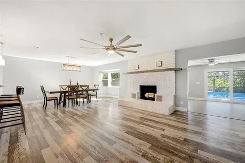 4356 Lindsey Loop Dover FL 33527