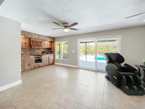 4356 Lindsey Loop Dover FL 33527